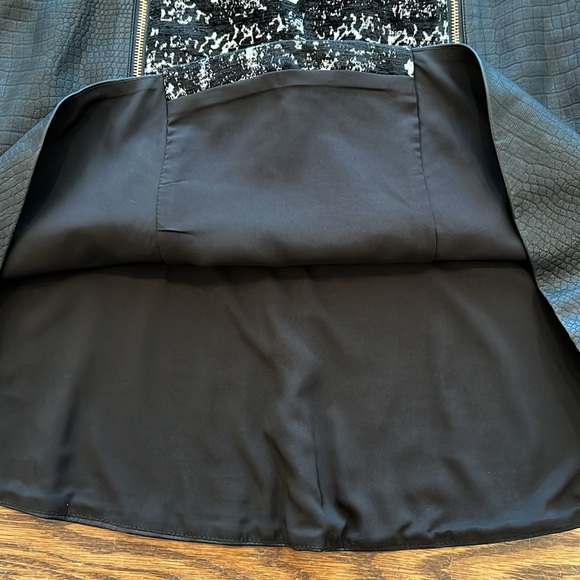 W118 by Walter Baker Cindy skirt faux black crock and tweed - Picture 7 of 11